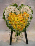 Sympathy Heart Wreath - CODE 95989